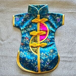 Wine Bottle Cover/Gift Wrap - Beautiful Colors